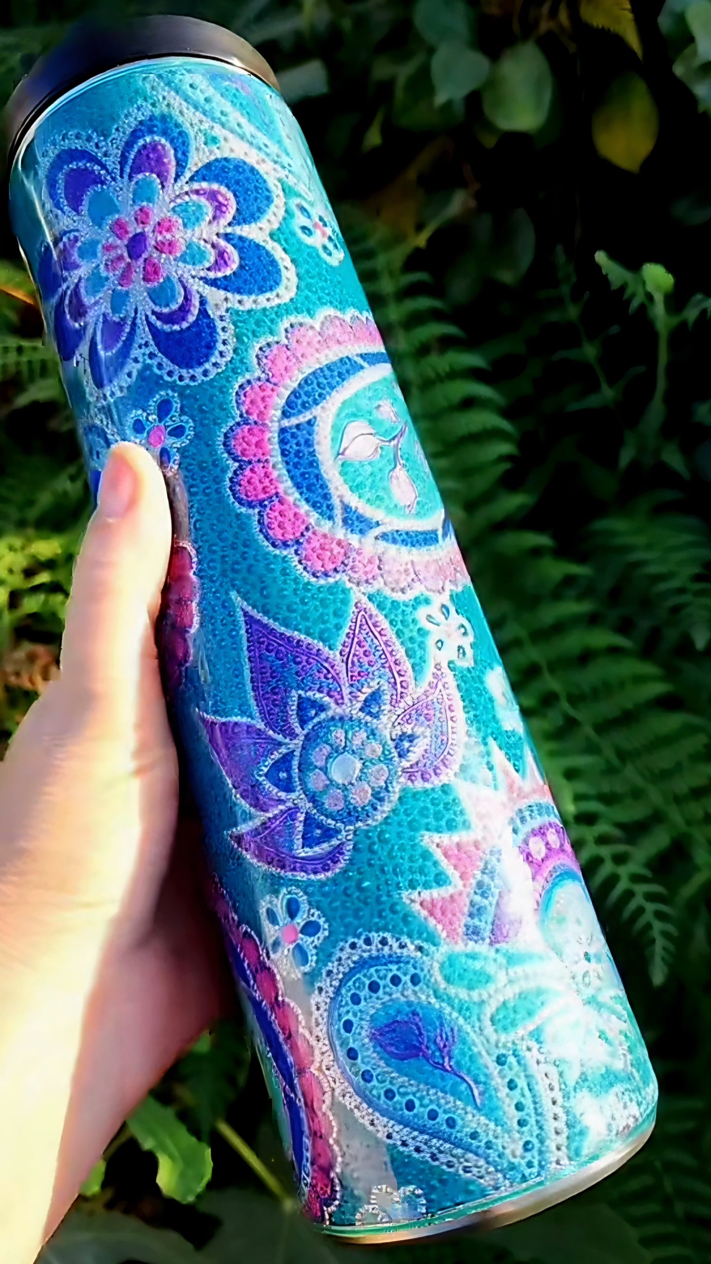 Twisted Dots Paisley