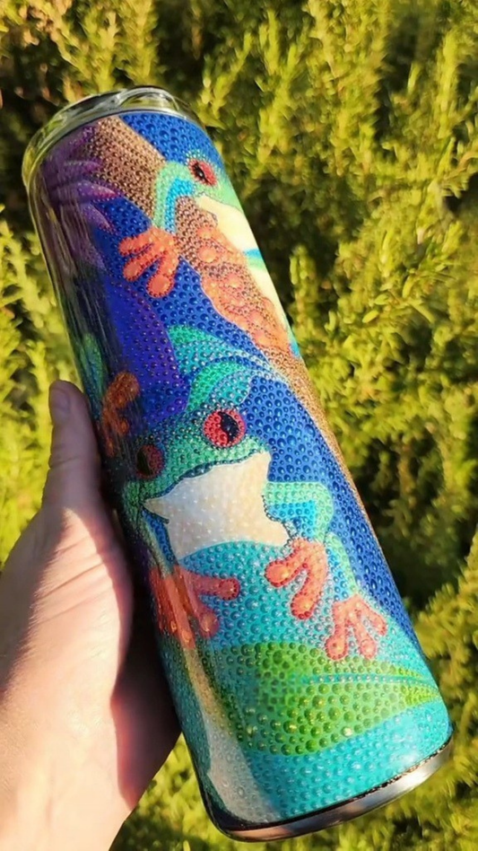 Twisted Dots Tree Frogs