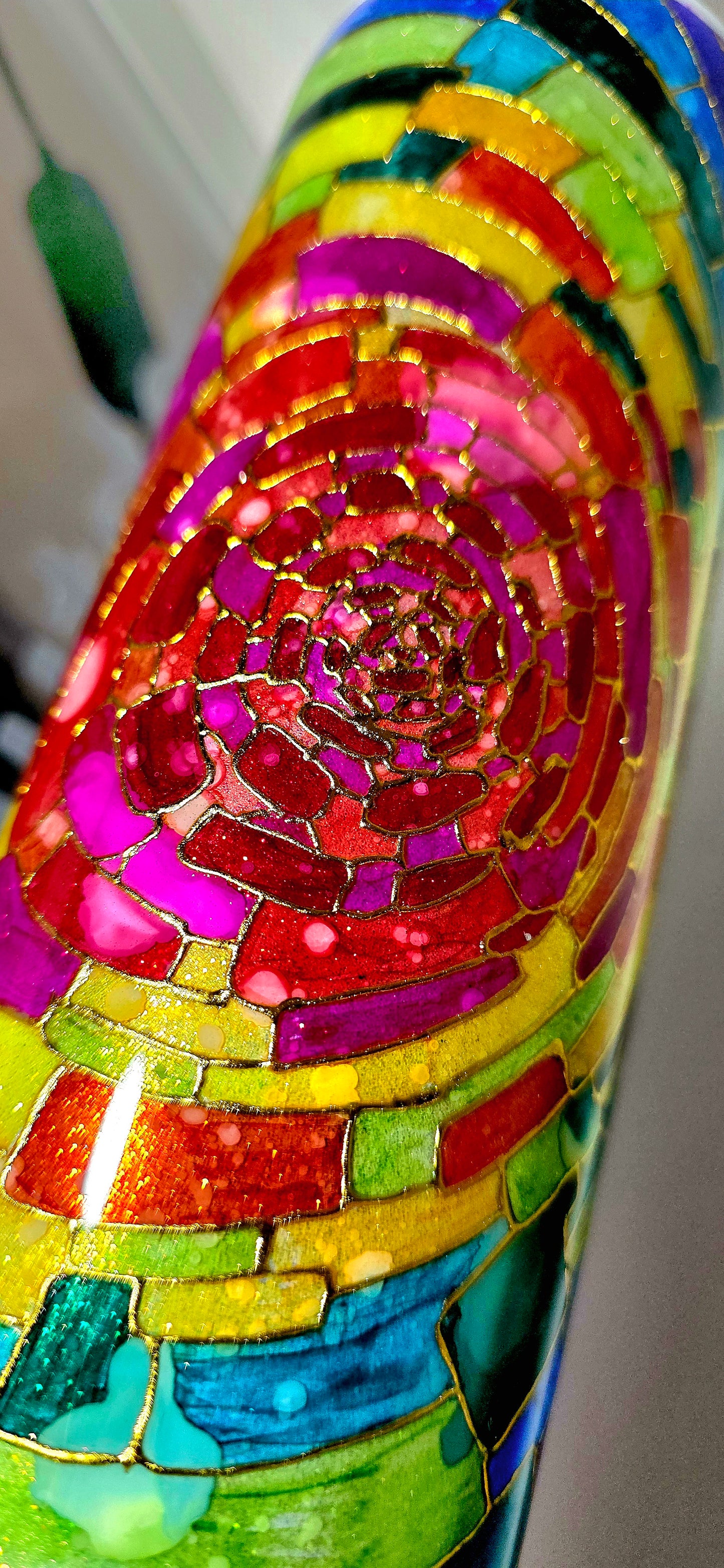 Twisted Stained Glass Mosaic 30oz - Claim It Early