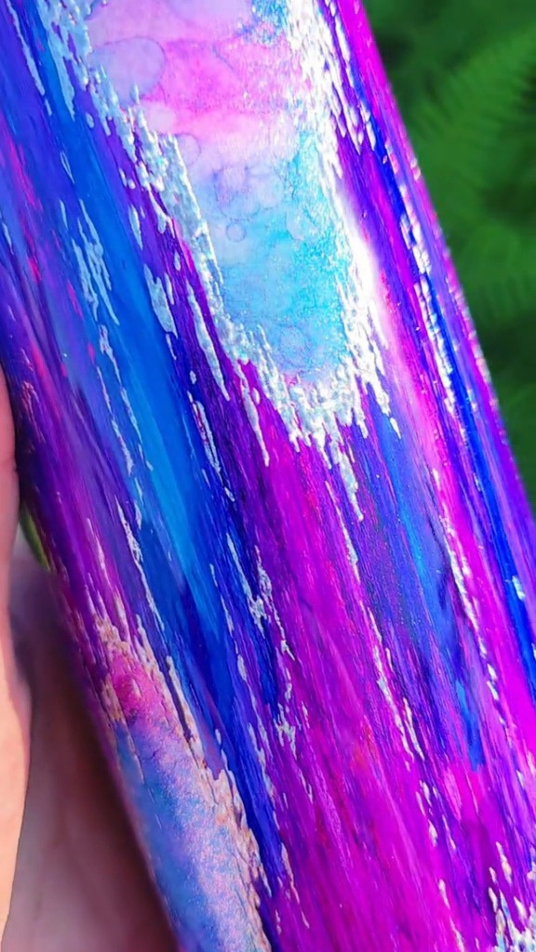 Twisted Ink Woodgrain Glitter Peekaboo