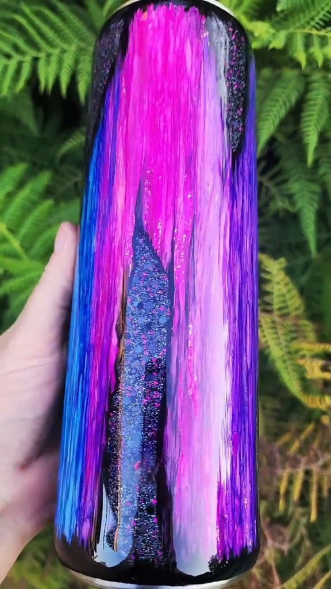 Twisted Ink Woodgrain Glitter Peekaboo