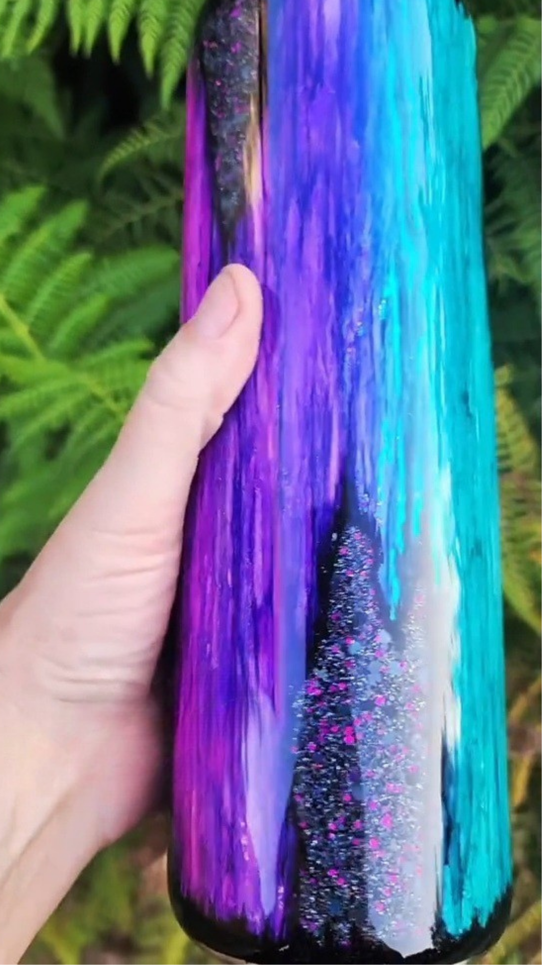 Twisted Ink Woodgrain Glitter Peekaboo