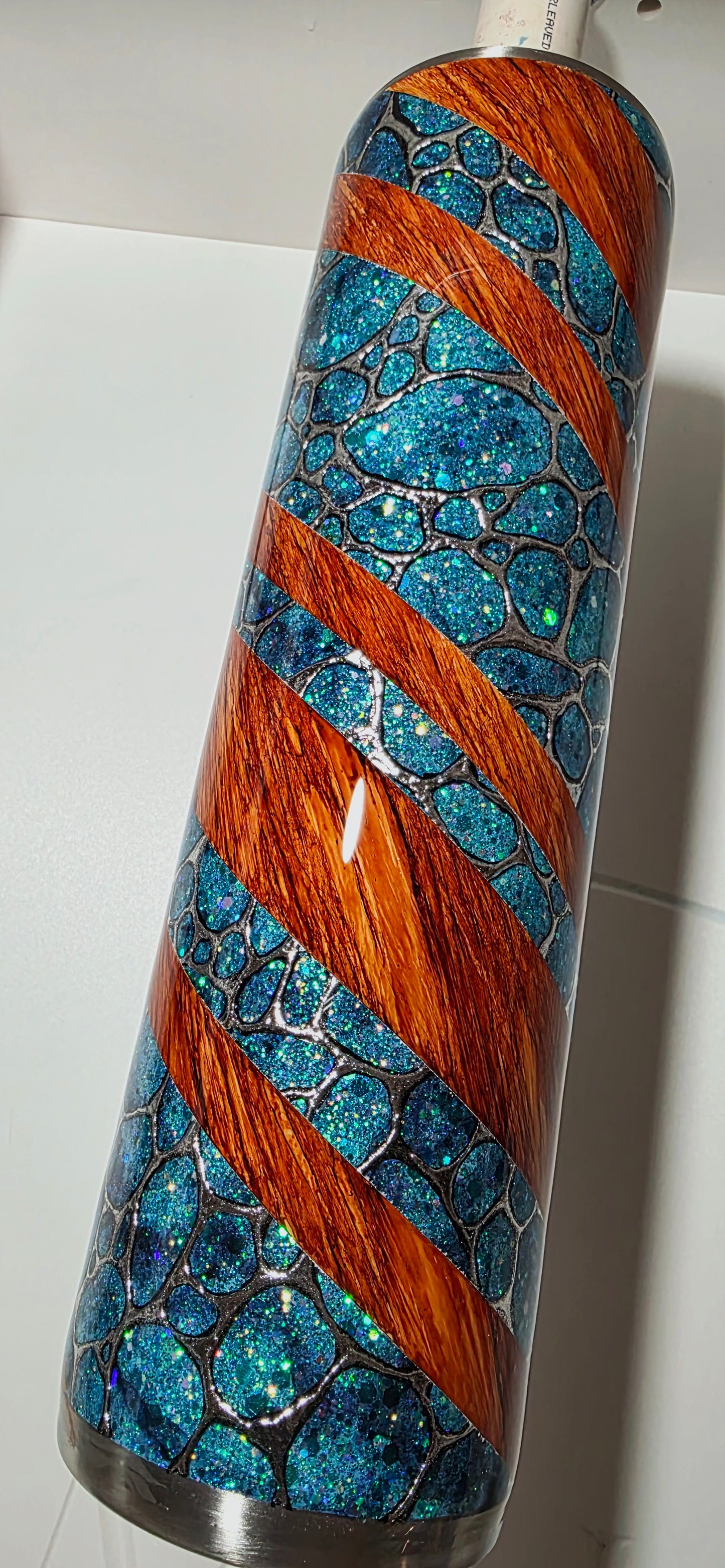 Twisted Signatures Textured Stone Woodgrain Peekaboo 32oz - Claim It Early