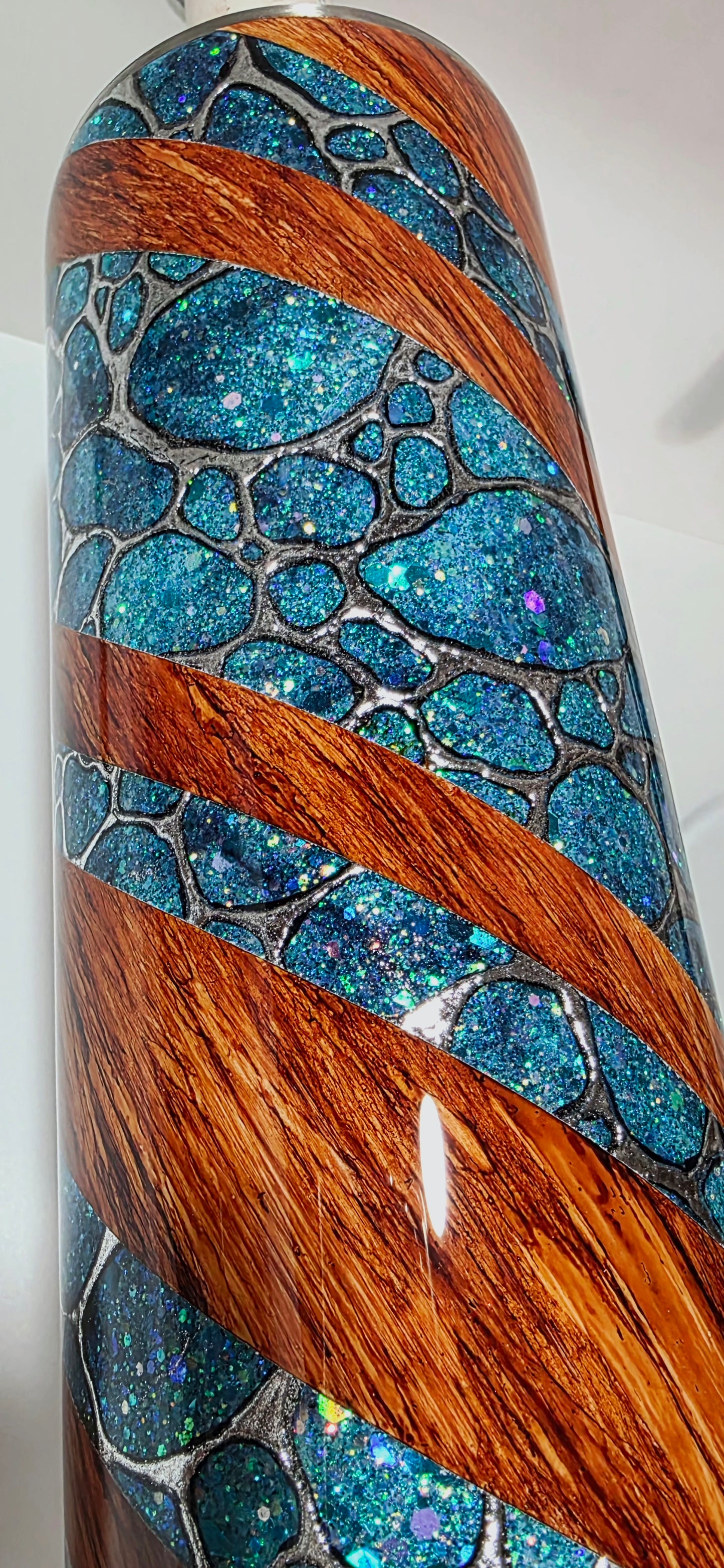 Twisted Signatures Textured Stone Woodgrain Peekaboo 32oz - Claim It Early